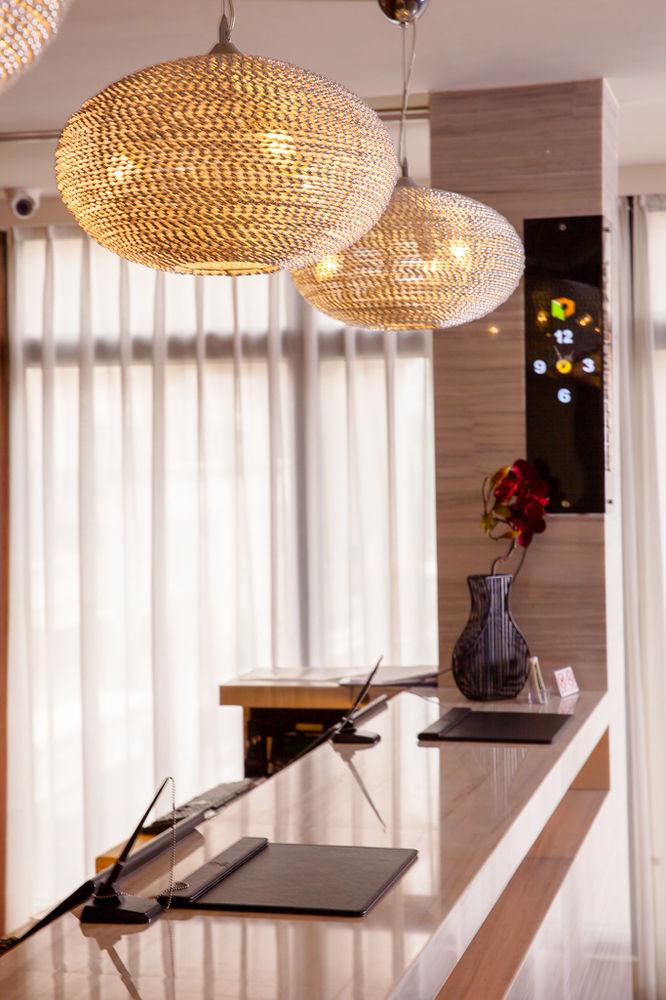 Hotel Cube Đài Trung Ngoại thất bức ảnh