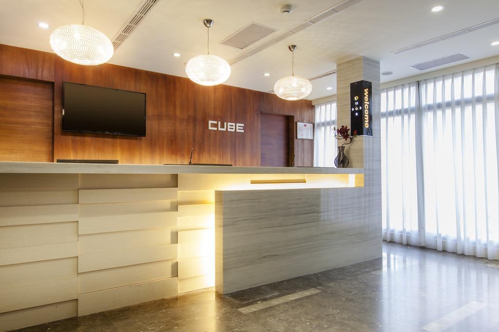 Hotel Cube Đài Trung Ngoại thất bức ảnh