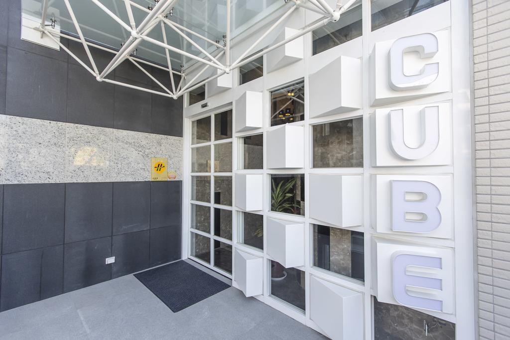 Hotel Cube Đài Trung Ngoại thất bức ảnh