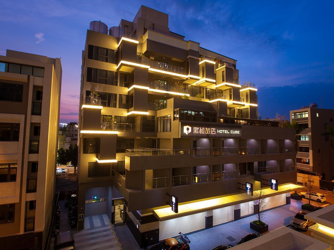 Hotel Cube Đài Trung Ngoại thất bức ảnh