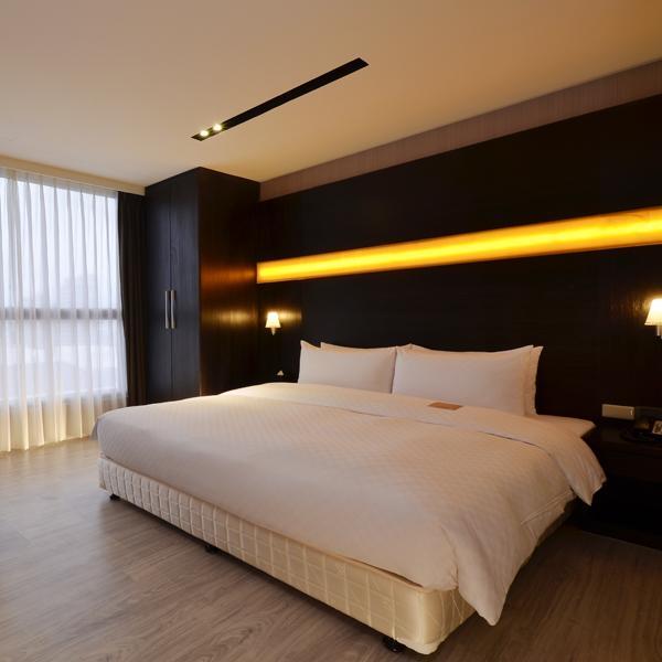 Hotel Cube Đài Trung Ngoại thất bức ảnh