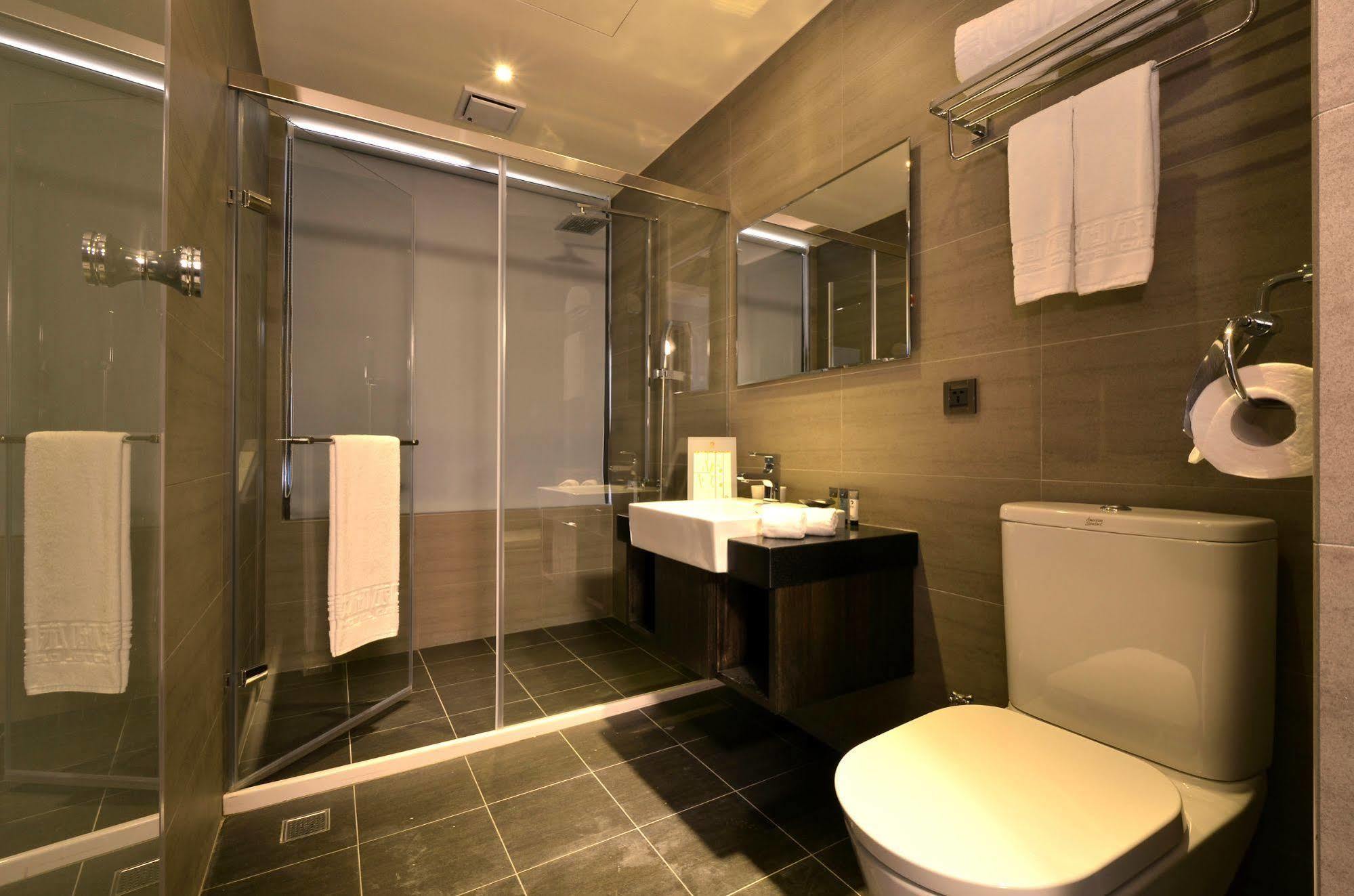 Hotel Cube Đài Trung Ngoại thất bức ảnh